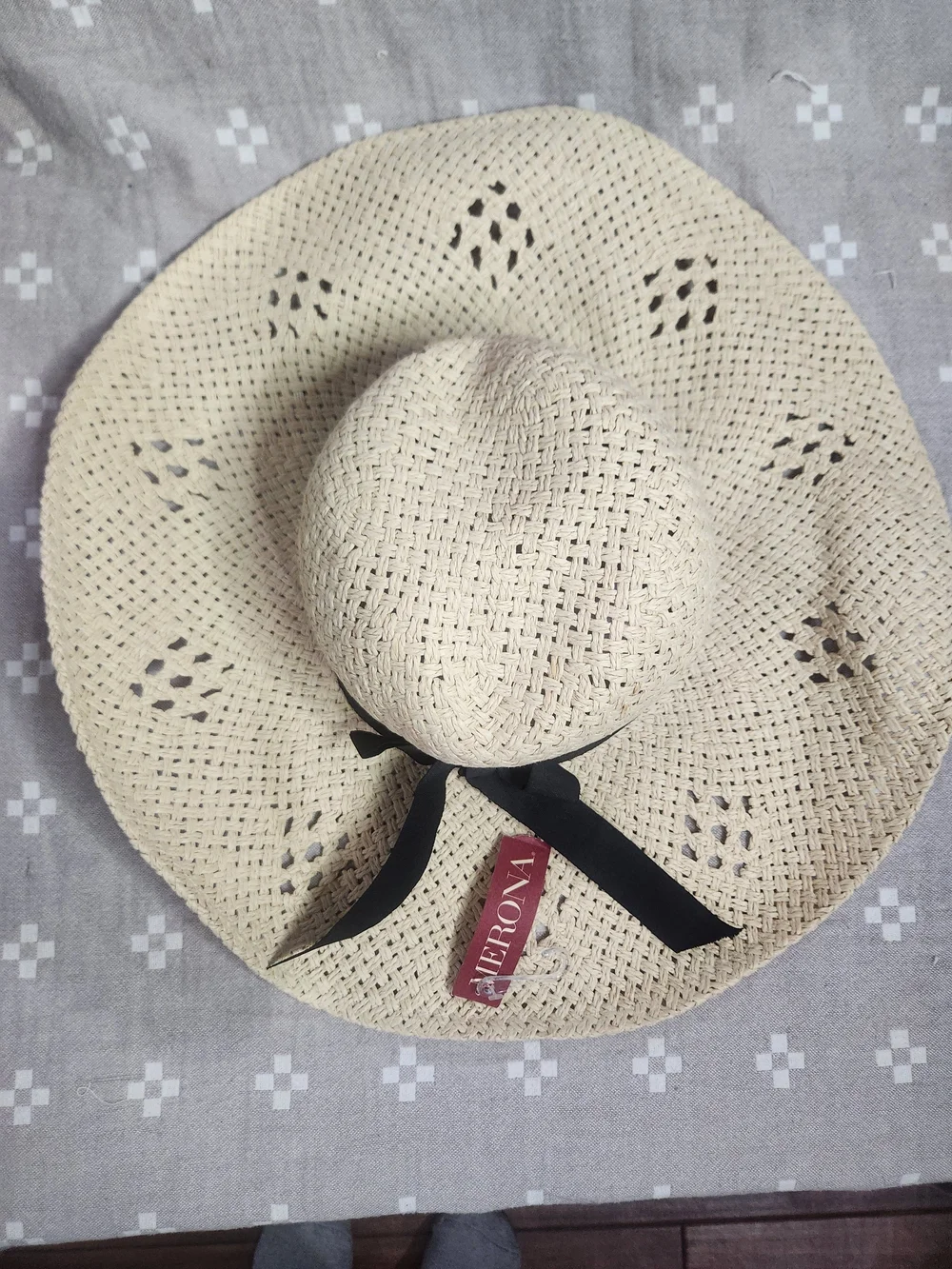 Merona wide-brim straw floppy sun hat weave floppy tan sun hat Nwt